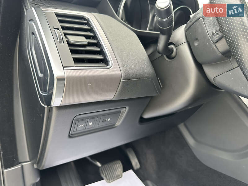 Позашляховик / Кросовер Land Rover Range Rover Sport 2017 в Києві фото 17 Позашляховик / Кросовер Land Rover Range Rover Sport 2017 в Києві