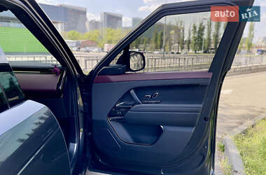 Позашляховик / Кросовер Land Rover Range Rover Sport 2023 в 