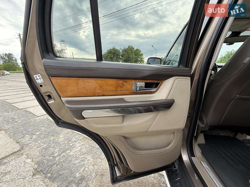 Внедорожник / Кроссовер Land Rover Range Rover Sport 2013 в Радехове