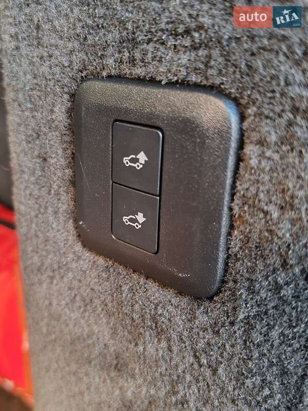 Внедорожник / Кроссовер Land Rover Range Rover Sport 2018 в Киеве