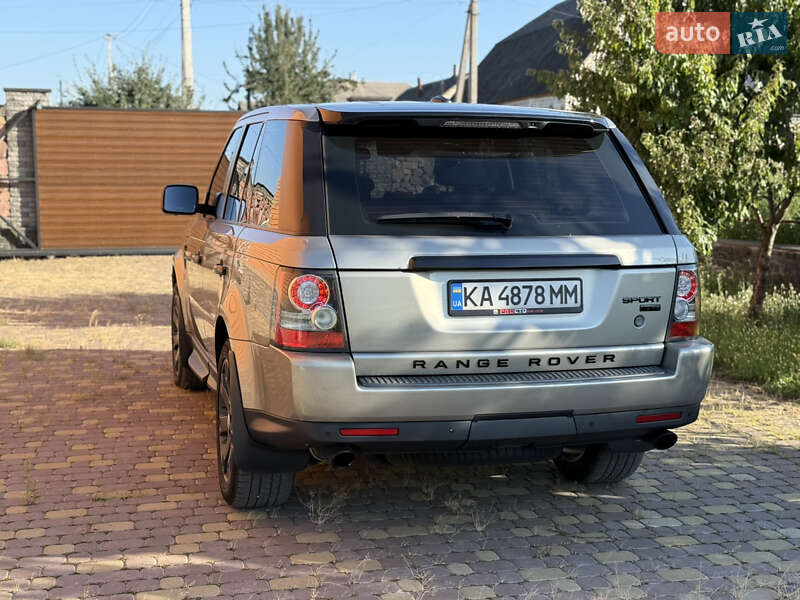 Внедорожник / Кроссовер Land Rover Range Rover Sport 2010 в Радомышле
