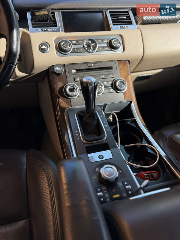 Внедорожник / Кроссовер Land Rover Range Rover Sport 2010 в Радомышле
