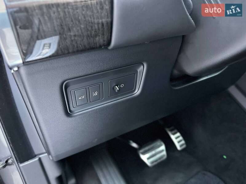 Внедорожник / Кроссовер Land Rover Range Rover Sport 2017 в Киеве фото 51 Внедорожник / Кроссовер Land Rover Range Rover Sport 2017 в Киеве