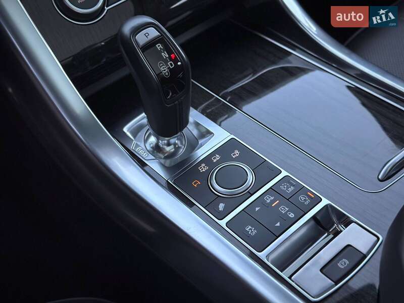 Внедорожник / Кроссовер Land Rover Range Rover Sport 2017 в Киеве фото 93 Внедорожник / Кроссовер Land Rover Range Rover Sport 2017 в Киеве