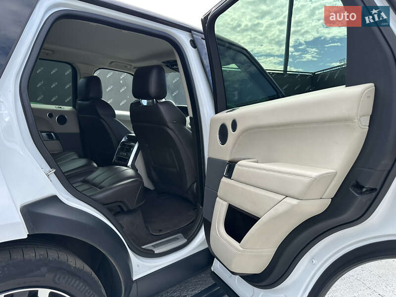 Внедорожник / Кроссовер Land Rover Range Rover Sport 2015 в Киеве