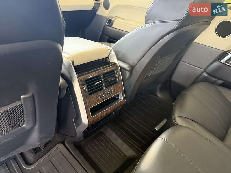 Внедорожник / Кроссовер Land Rover Range Rover Sport 2015 в Черновцах