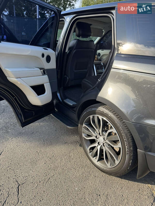 Внедорожник / Кроссовер Land Rover Range Rover Sport 2016 в Киеве
