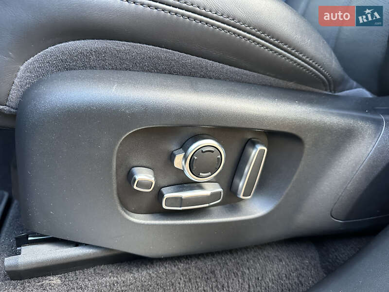 Внедорожник / Кроссовер Land Rover Range Rover Sport 2019 в Киеве