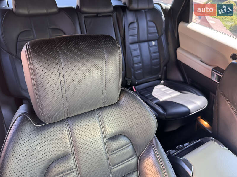 Внедорожник / Кроссовер Land Rover Range Rover Sport 2014 в Черновцах