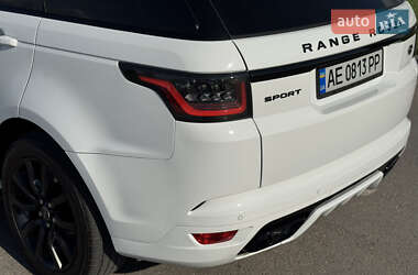 Внедорожник / Кроссовер Land Rover Range Rover Sport 2015 в 
