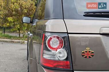 Внедорожник / Кроссовер Land Rover Range Rover Sport 2010 в 