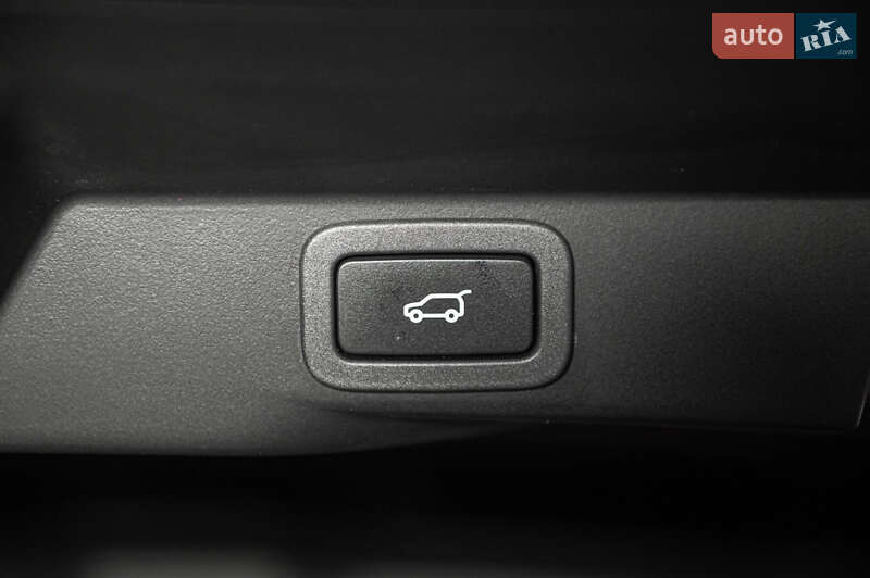 Позашляховик / Кросовер Land Rover Range Rover Sport 2017 в Одесі