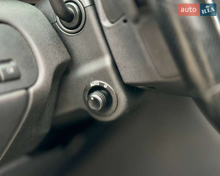 Внедорожник / Кроссовер Land Rover Range Rover Sport 2011 в Киеве