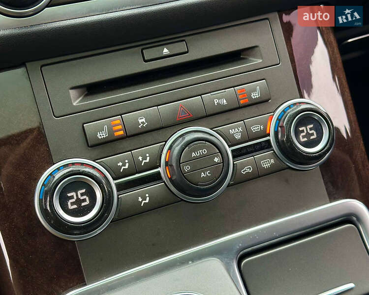 Внедорожник / Кроссовер Land Rover Range Rover Sport 2011 в Киеве