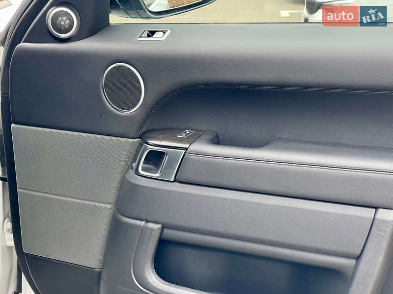 Внедорожник / Кроссовер Land Rover Range Rover Sport 2018 в Киеве фото 33 Внедорожник / Кроссовер Land Rover Range Rover Sport 2018 в Киеве