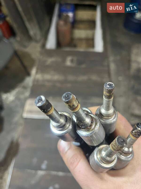 Внедорожник / Кроссовер Land Rover Range Rover Sport 2013 в Кривом Роге