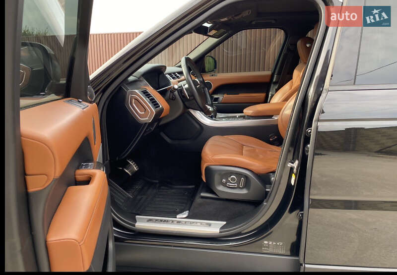 Внедорожник / Кроссовер Land Rover Range Rover Sport 2017 в Киеве фото 9 Внедорожник / Кроссовер Land Rover Range Rover Sport 2017 в Киеве