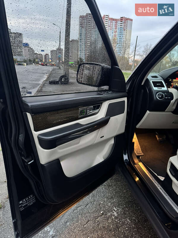 Внедорожник / Кроссовер Land Rover Range Rover Sport 2011 в Киеве