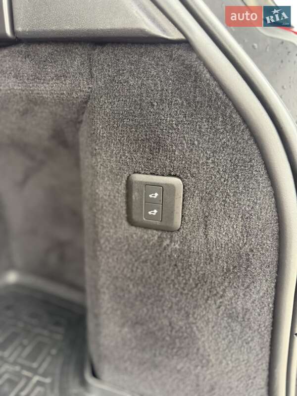 Внедорожник / Кроссовер Land Rover Range Rover Sport 2019 в Киеве фото 23 Внедорожник / Кроссовер Land Rover Range Rover Sport 2019 в Киеве