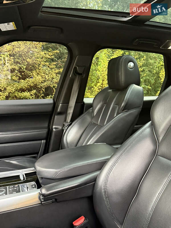 Позашляховик / Кросовер Land Rover Range Rover Sport 2016 в Рівному