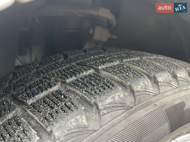 Внедорожник / Кроссовер Land Rover Range Rover Sport 2016 в Киеве фото 12 Внедорожник / Кроссовер Land Rover Range Rover Sport 2016 в Киеве