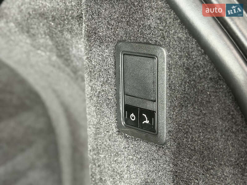 Внедорожник / Кроссовер Land Rover Range Rover Sport 2014 в Одессе