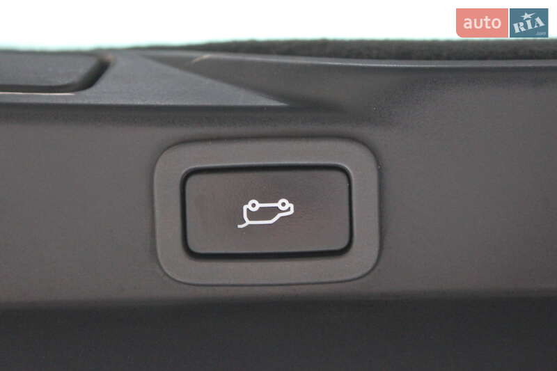 Внедорожник / Кроссовер Land Rover Range Rover Sport 2013 в Днепре