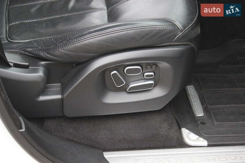 Внедорожник / Кроссовер Land Rover Range Rover Sport 2013 в Днепре