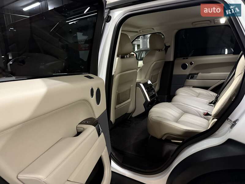 Внедорожник / Кроссовер Land Rover Range Rover Sport 2016 в Киеве