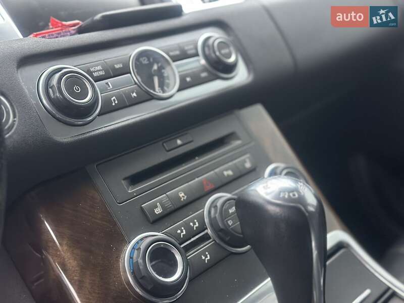 Внедорожник / Кроссовер Land Rover Range Rover Sport 2010 в Дубно