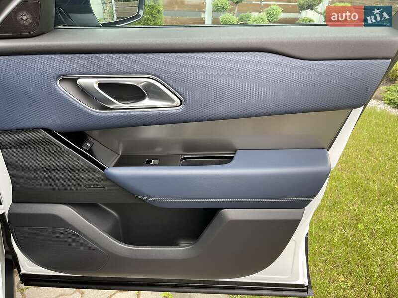 Внедорожник / Кроссовер Land Rover Range Rover Velar 2018 в Стрые