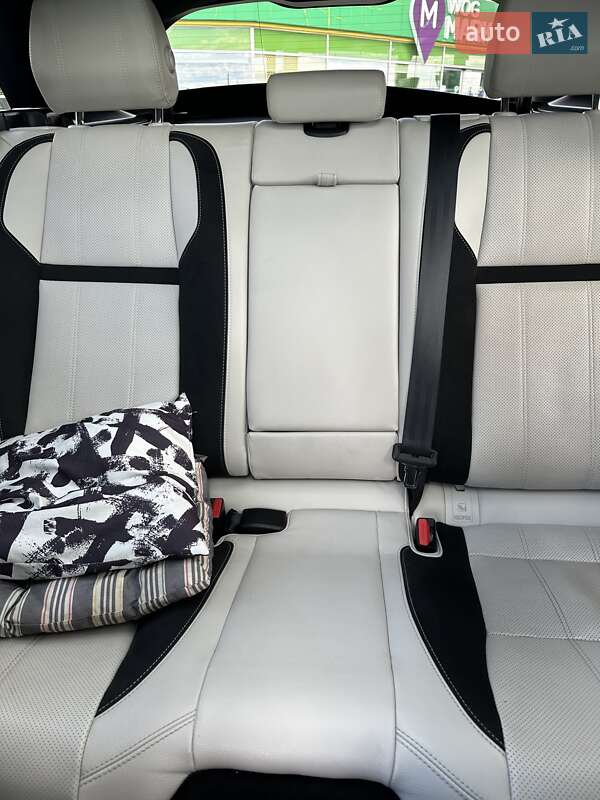 Внедорожник / Кроссовер Land Rover Range Rover Velar 2019 в Волочиске фото 8 Внедорожник / Кроссовер Land Rover Range Rover Velar 2019 в Волочиске