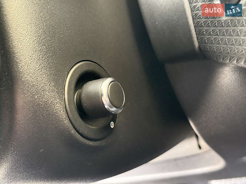 Позашляховик / Кросовер Land Rover Range Rover Velar 2018 в Одесі фото 77 Позашляховик / Кросовер Land Rover Range Rover Velar 2018 в Одесі