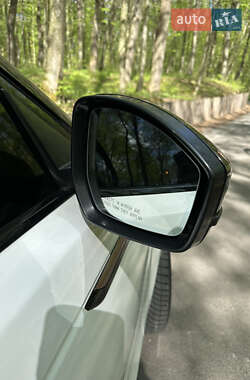 Внедорожник / Кроссовер Land Rover Range Rover Velar 2017 в Луцке