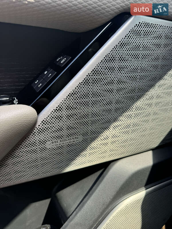 Внедорожник / Кроссовер Land Rover Range Rover Velar 2018 в Одессе фото 28 Внедорожник / Кроссовер Land Rover Range Rover Velar 2018 в Одессе