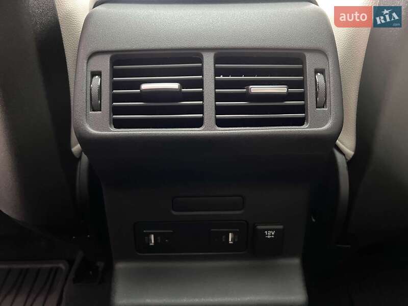 Позашляховик / Кросовер Land Rover Range Rover Velar 2017 в Львові