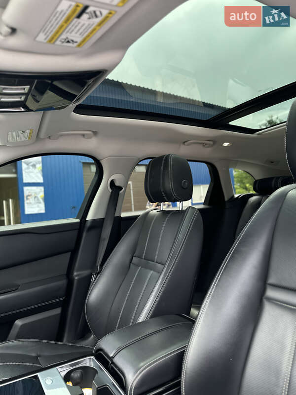 Внедорожник / Кроссовер Land Rover Range Rover Velar 2017 в Кривом Роге