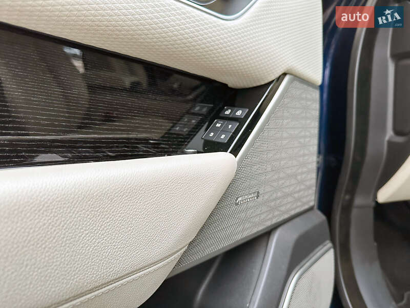 Позашляховик / Кросовер Land Rover Range Rover Velar 2021 в Києві