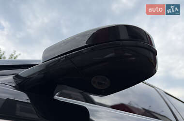 Внедорожник / Кроссовер Land Rover Range Rover Velar 2018 в 