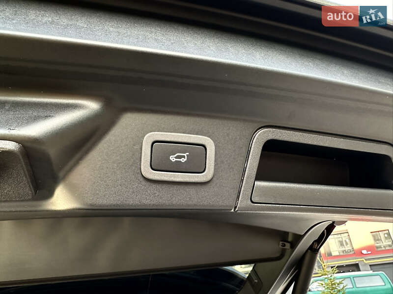 Внедорожник / Кроссовер Land Rover Range Rover Velar 2018 в Ивано-Франковске