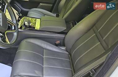 Внедорожник / Кроссовер Land Rover Range Rover Velar 2022 в 
