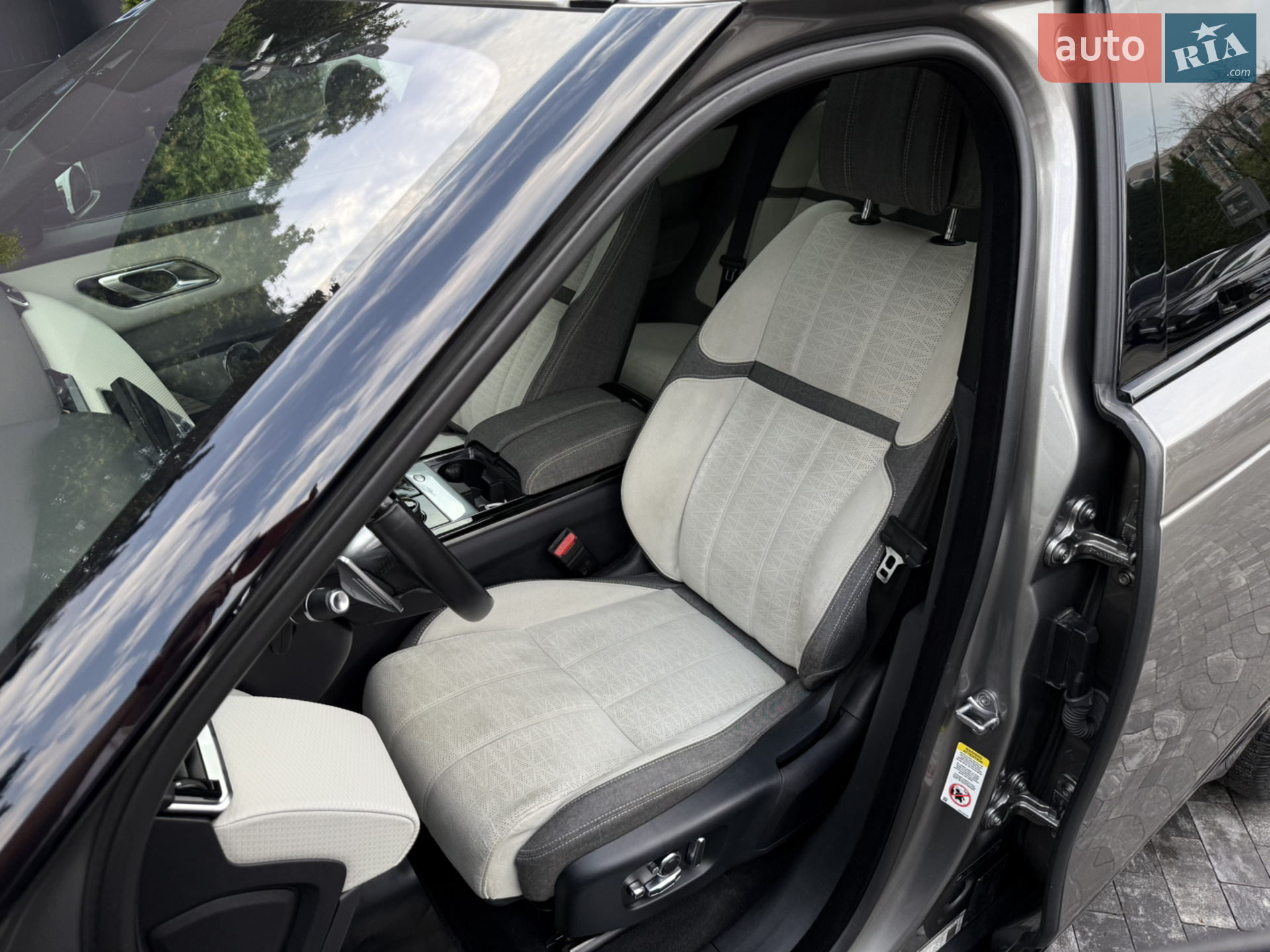 2018 Land Rover Range Rover Velar - мініатюра 45