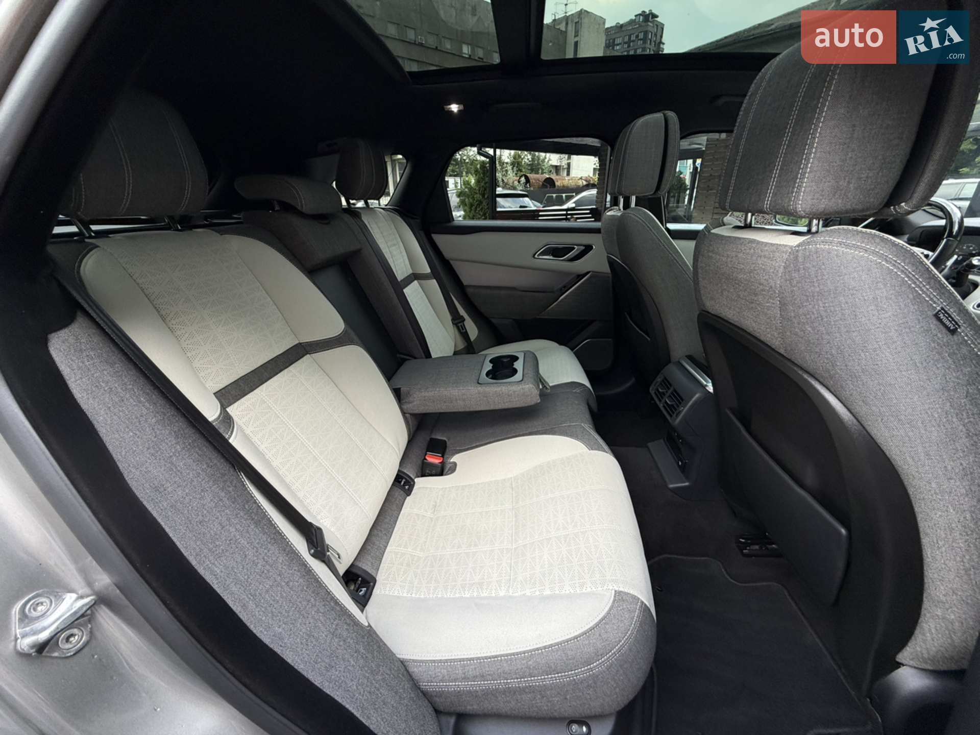 2018 Land Rover Range Rover Velar - мініатюра 55