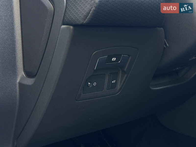 Позашляховик / Кросовер Land Rover Range Rover Velar 2019 в Самборі