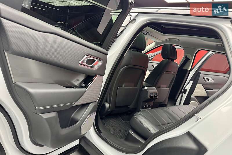 Внедорожник / Кроссовер Land Rover Range Rover Velar 2017 в Киеве