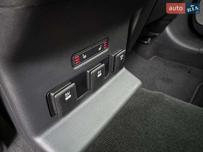 Позашляховик / Кросовер Land Rover Range Rover Velar 2017 в Стрию