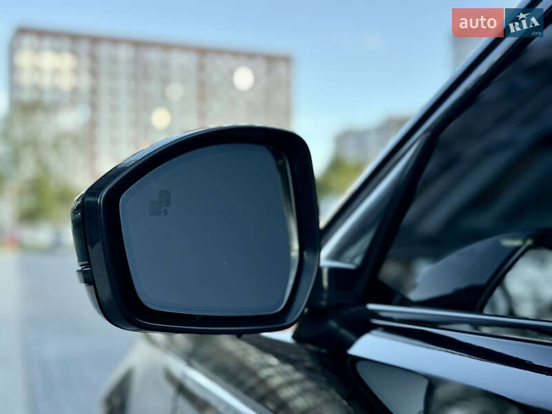 Внедорожник / Кроссовер Land Rover Range Rover Velar 2017 в Львове