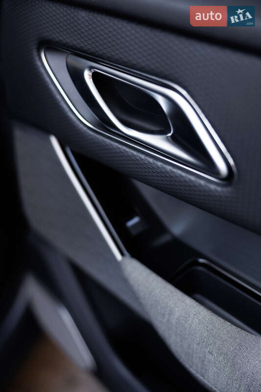 Позашляховик / Кросовер Land Rover Range Rover Velar 2019 в Чернівцях фото 41 Позашляховик / Кросовер Land Rover Range Rover Velar 2019 в Чернівцях