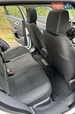 Внедорожник / Кроссовер Land Rover Range Rover Velar 2022 в 