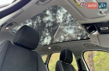 Внедорожник / Кроссовер Land Rover Range Rover Velar 2022 в 